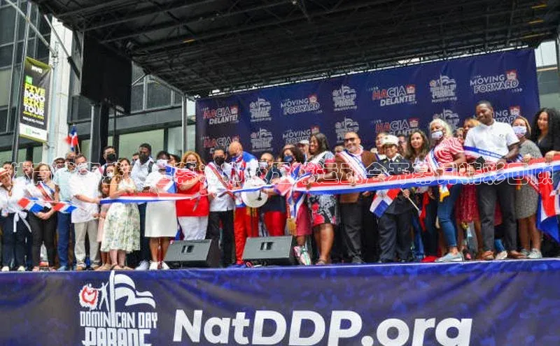 j9九游真人游戏第一平台赛富乐斯体育盛事盛大启幕：市级足球运动会开幕词精彩回顾